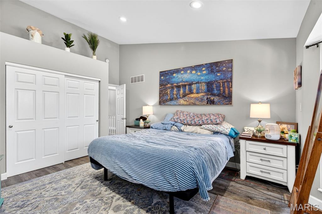 Hunters Crossing Two At The - Residential