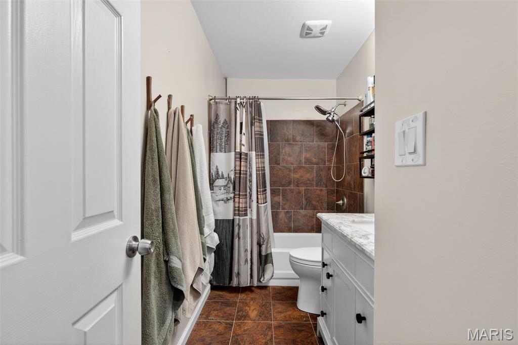 Hunters Crossing Two At The - Residential