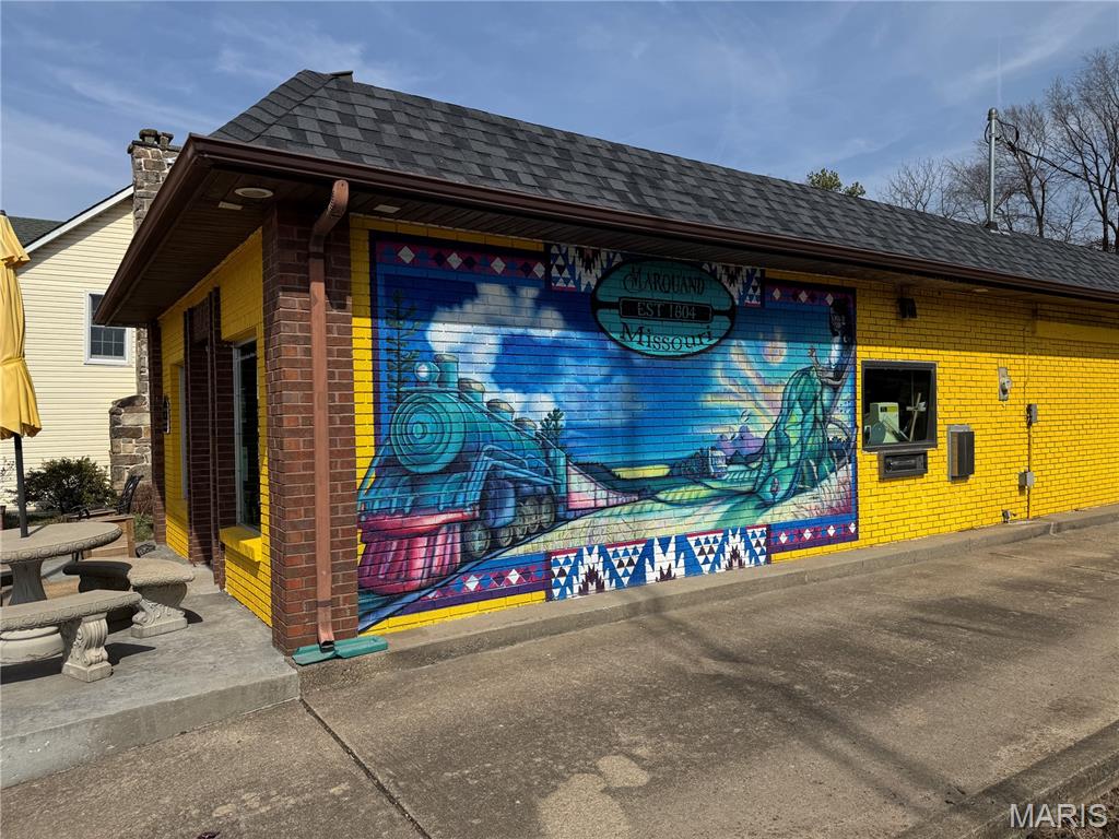 117 N Whitener Street