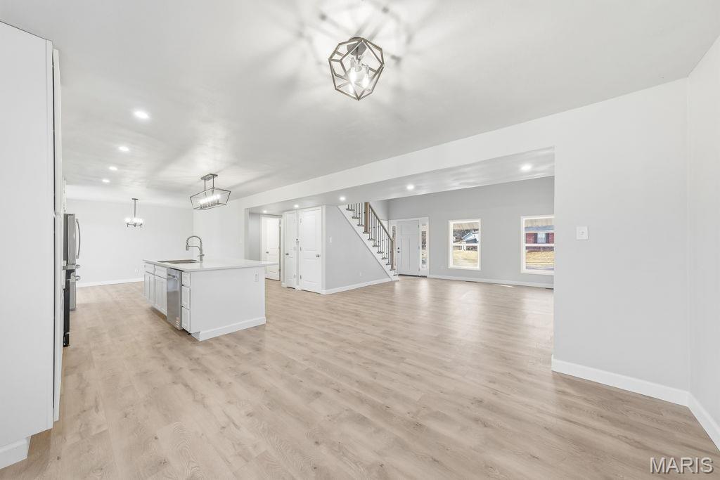 Country Village Hills Ii 2 - Residential