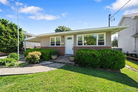Tiny photo for 7932 Kingwood Street, Affton, MO 63123 (MLS # 26025578)