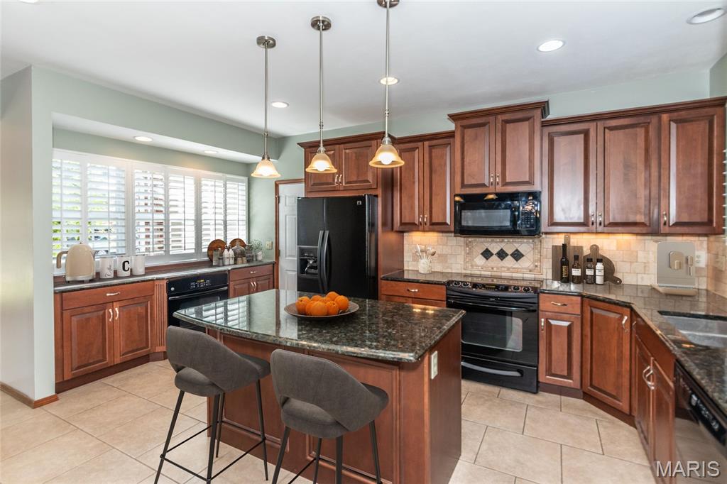Estates At Arrowhead The - Residential