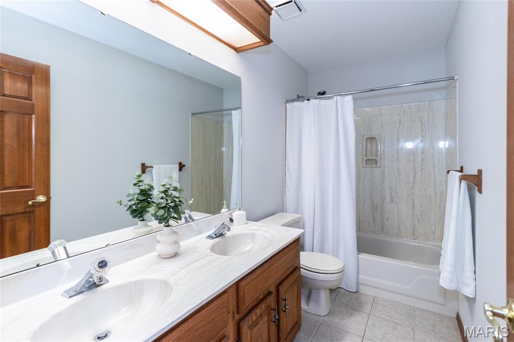 Estates At Arrowhead The - Residential