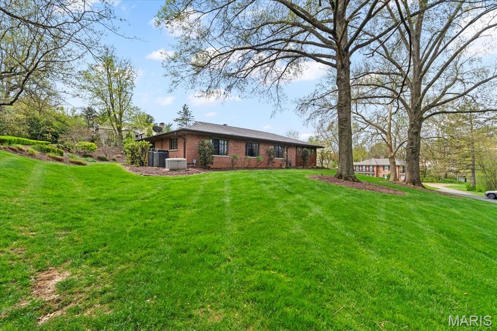 Woodoaks Trail - Residential