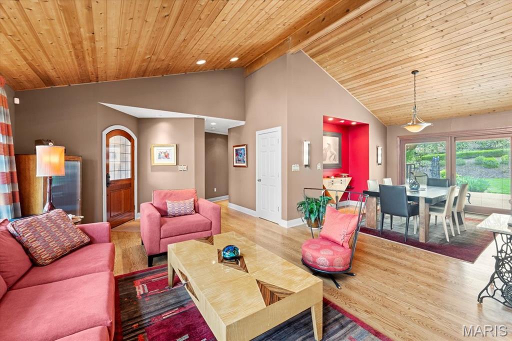 Woodoaks Trail - Residential