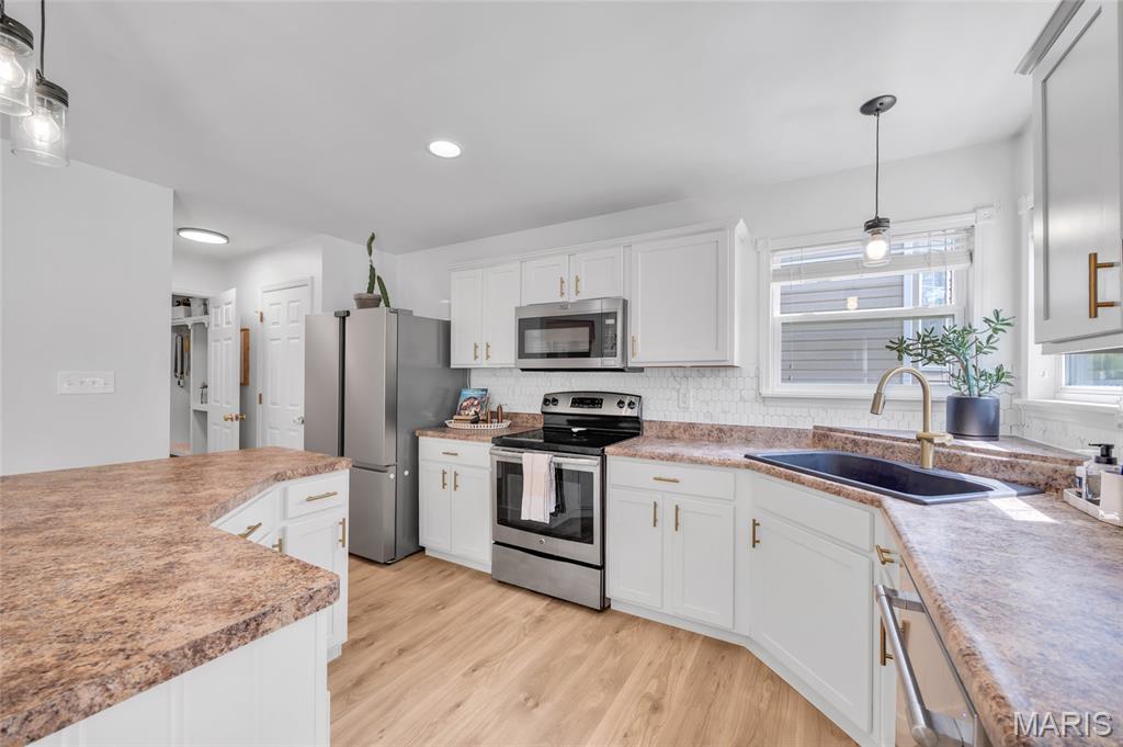 202 Wyndtrace Court