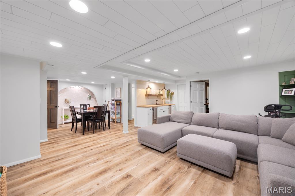 202 Wyndtrace Court