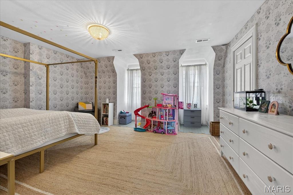 Smith Richardson - Residential