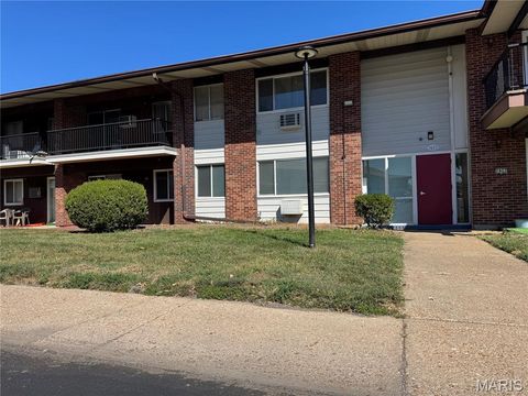 7427 Sieloff Drive A Hazelwood MO 63042