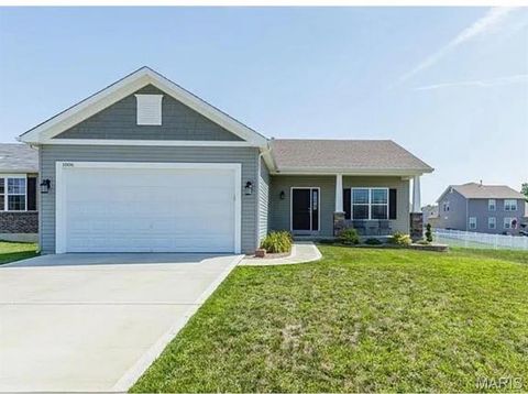 Photo of 1006 Sweet River Drive, OFallon, MO 63366 (MLS # 26012310)