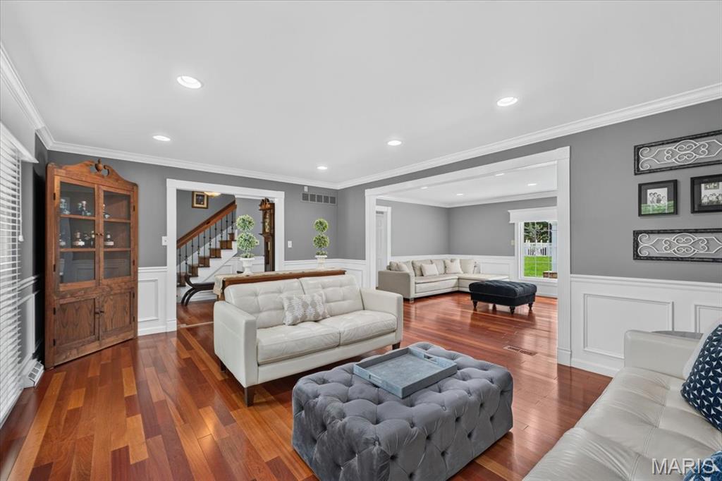 1609 Featherstone Drive