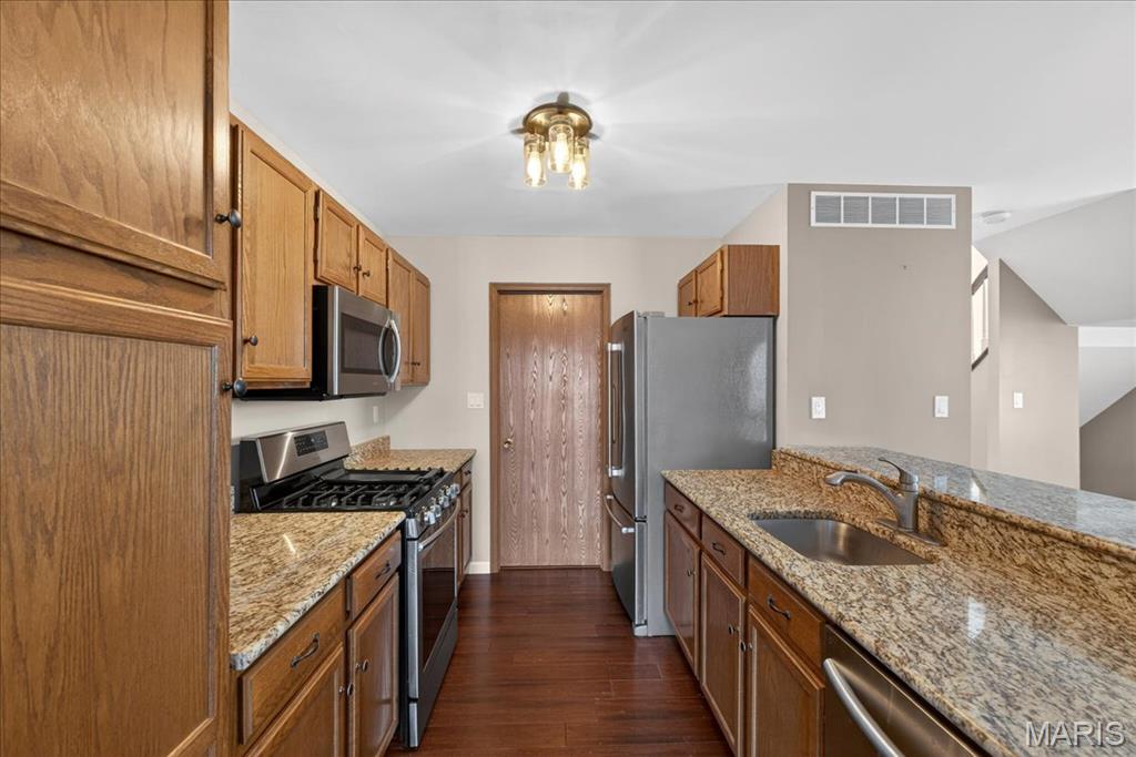 Clarkson Grove Condo Fourth - Residential