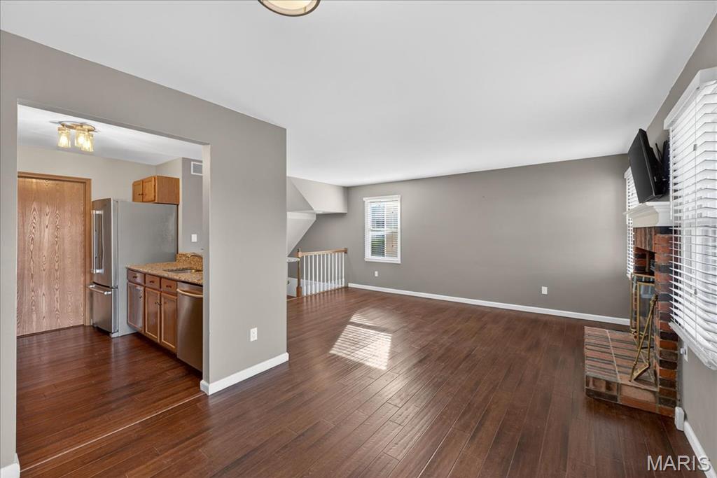 Clarkson Grove Condo Fourth - Residential