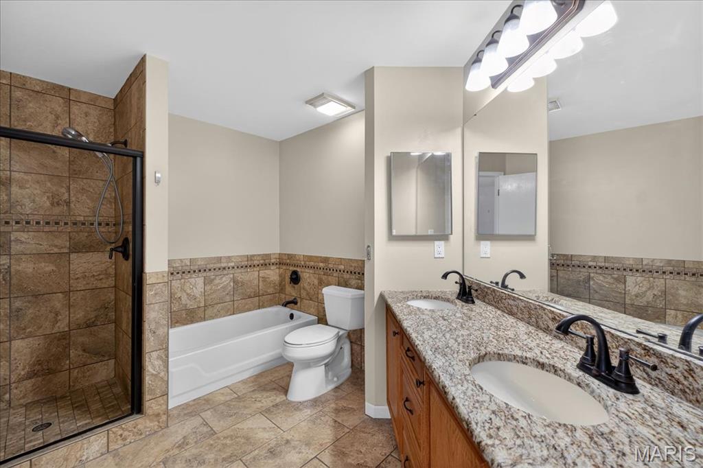 Clarkson Grove Condo Fourth - Residential