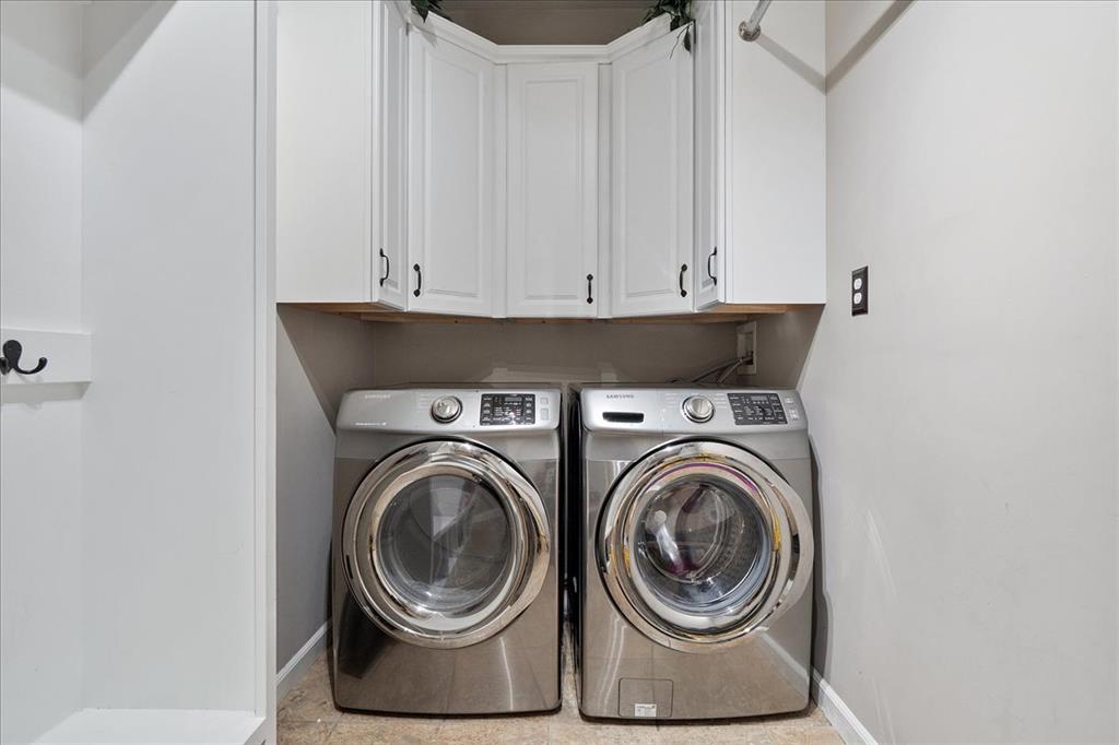 Wildwood, Missouri 63038, United States, 4 Bedrooms Bedrooms, ,5 BathroomsBathrooms,Residential,Pending,136317