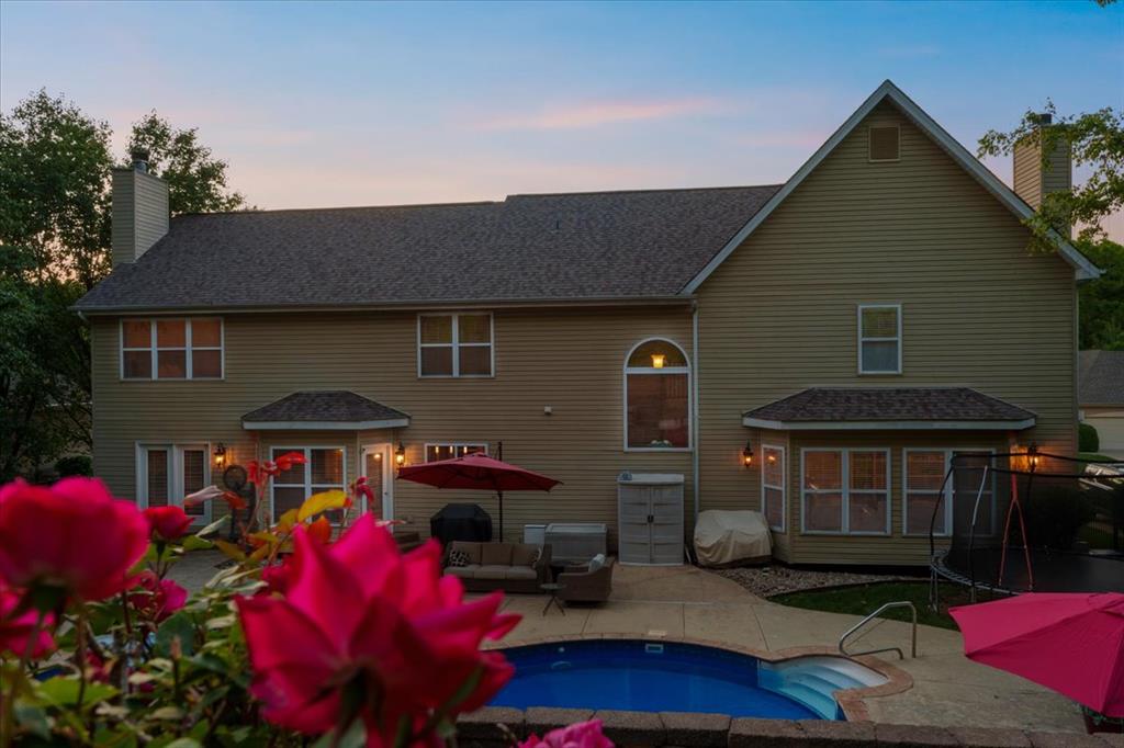 Wildwood, Missouri 63038, United States, 4 Bedrooms Bedrooms, ,5 BathroomsBathrooms,Residential,Pending,136317