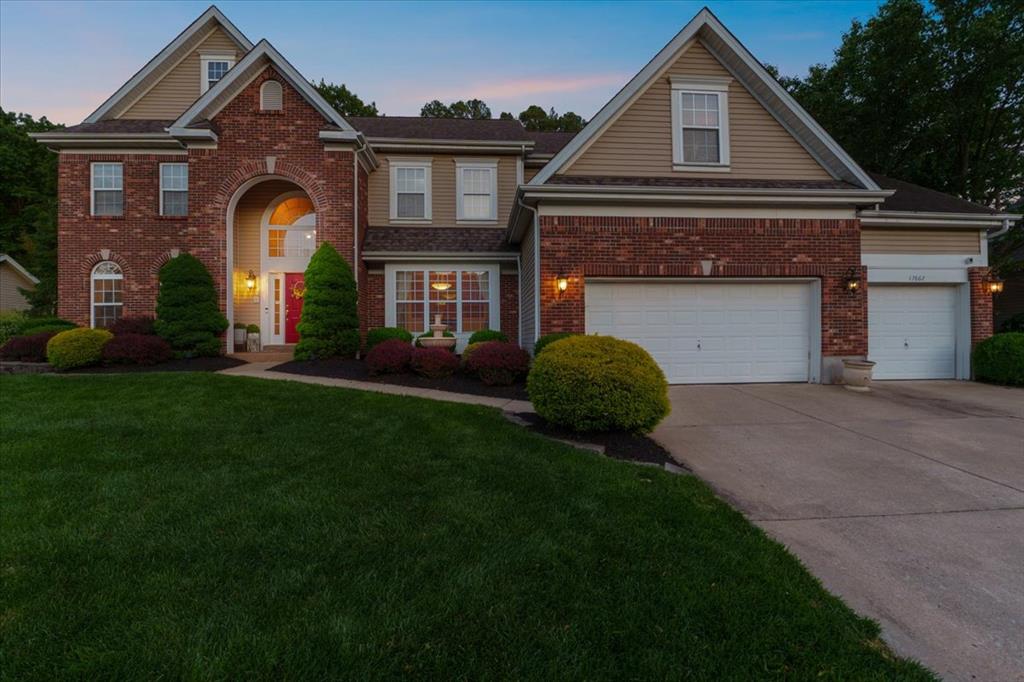 Wildwood, Missouri 63038, United States, 4 Bedrooms Bedrooms, ,5 BathroomsBathrooms,Residential,Pending,136317