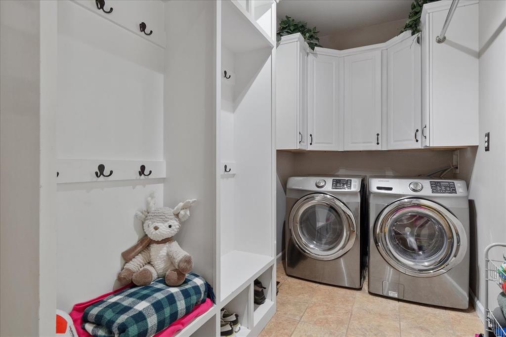 Wildwood, Missouri 63038, United States, 4 Bedrooms Bedrooms, ,5 BathroomsBathrooms,Residential,Pending,136317