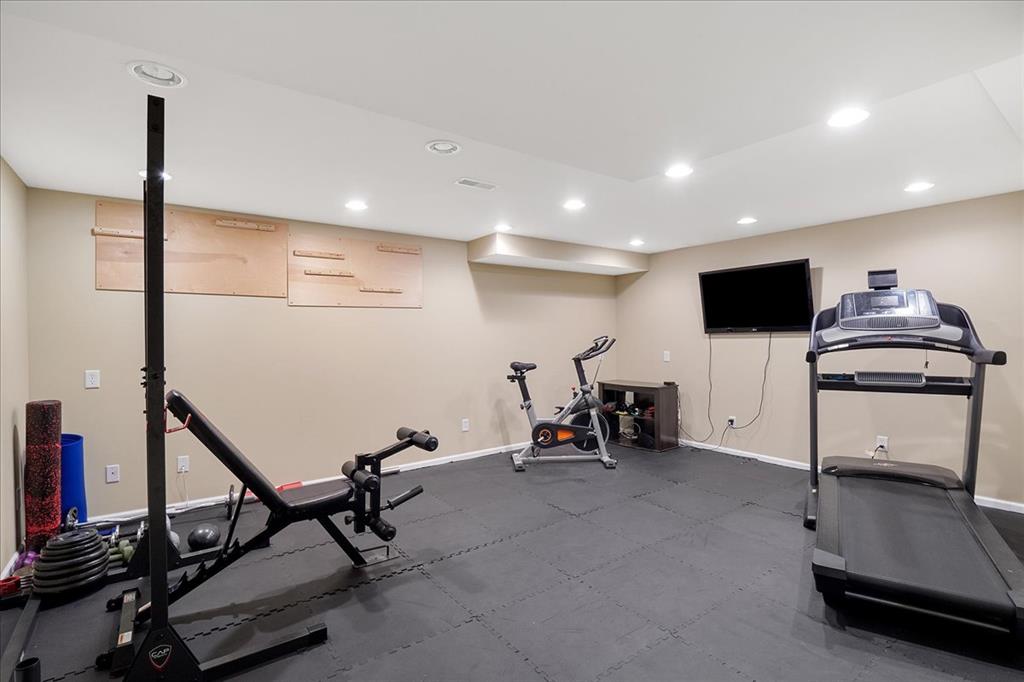 Wildwood, Missouri 63038, United States, 4 Bedrooms Bedrooms, ,5 BathroomsBathrooms,Residential,Pending,136317