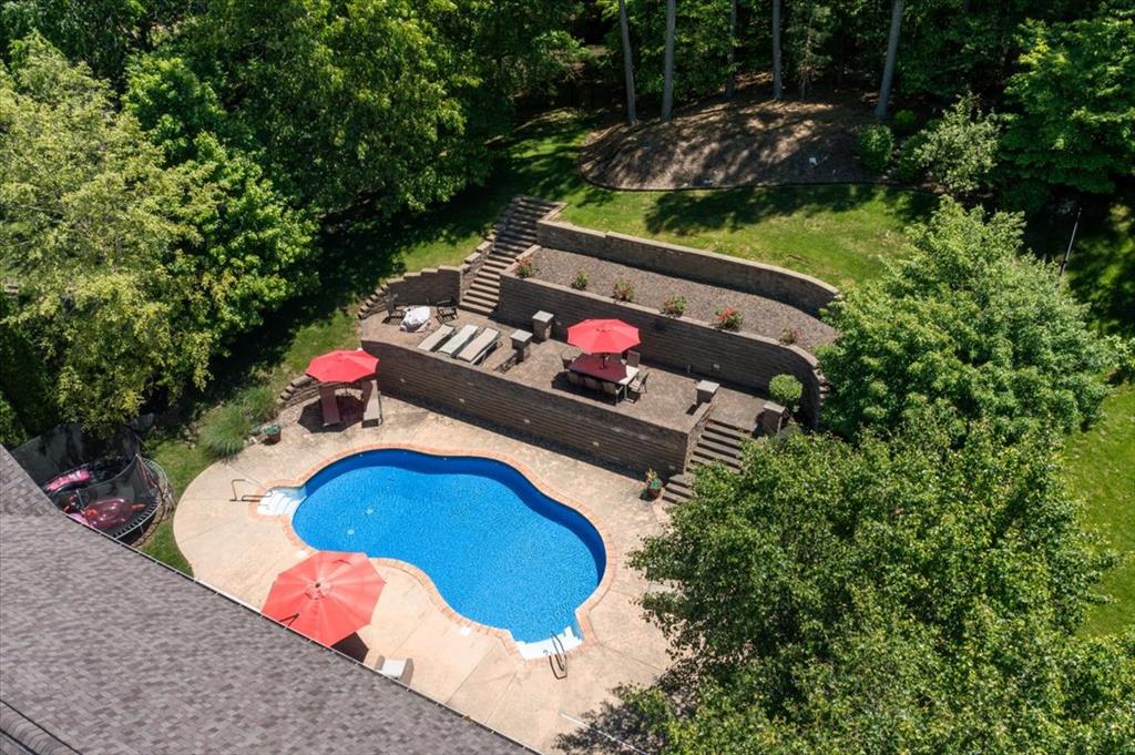 Wildwood, Missouri 63038, United States, 4 Bedrooms Bedrooms, ,5 BathroomsBathrooms,Residential,Pending,136317