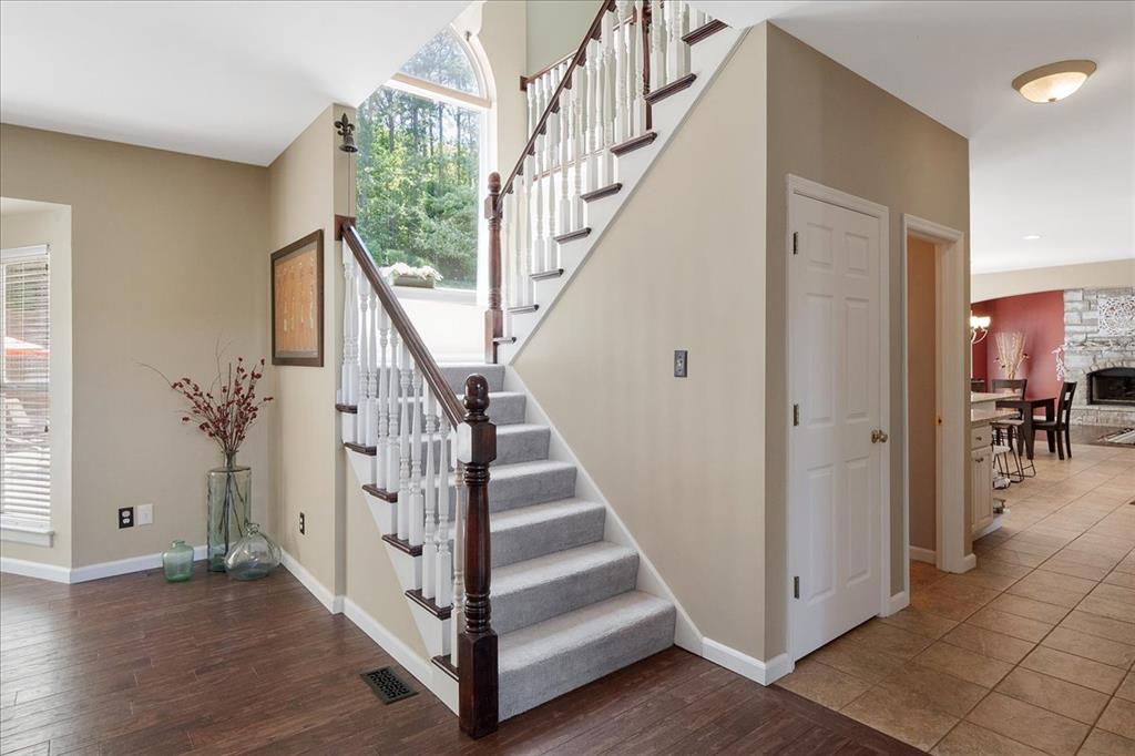 Wildwood, Missouri 63038, United States, 4 Bedrooms Bedrooms, ,5 BathroomsBathrooms,Residential,Pending,136317