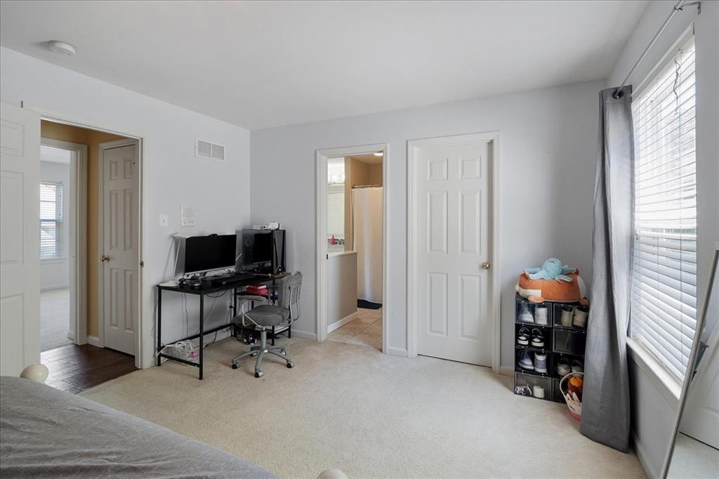 Wildwood, Missouri 63038, United States, 4 Bedrooms Bedrooms, ,5 BathroomsBathrooms,Residential,Pending,136317