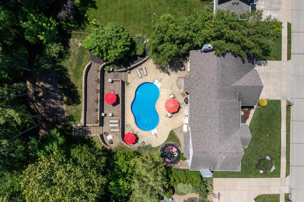 Wildwood, Missouri 63038, United States, 4 Bedrooms Bedrooms, ,5 BathroomsBathrooms,Residential,Pending,136317