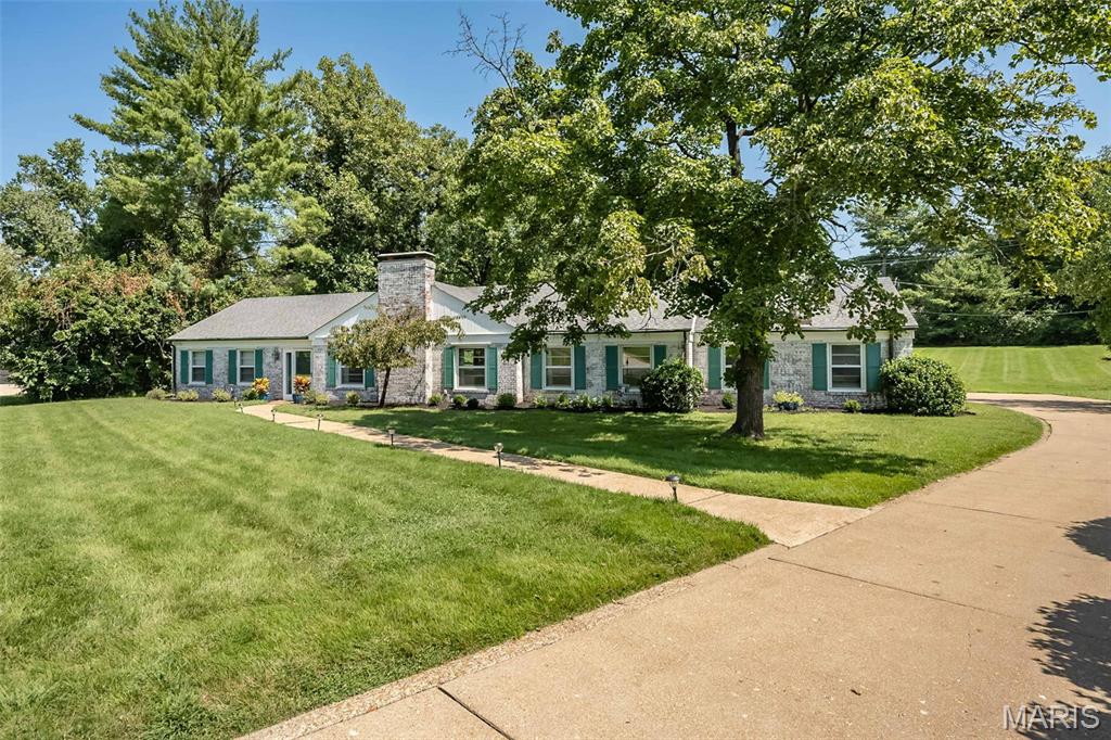 Photo of 22 Marsally Drive, Westwood, MO 63131 (MLS # 26067882)