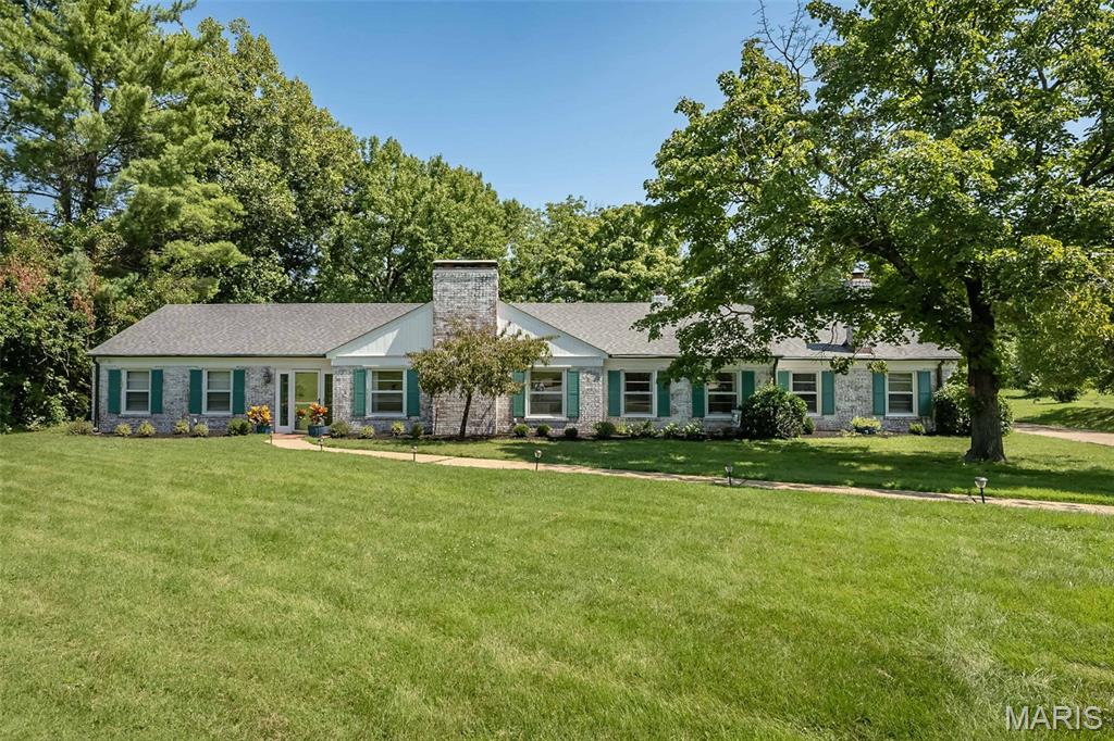 Photo of 22 Marsally Drive, Westwood, MO 63131 (MLS # 26067882)
