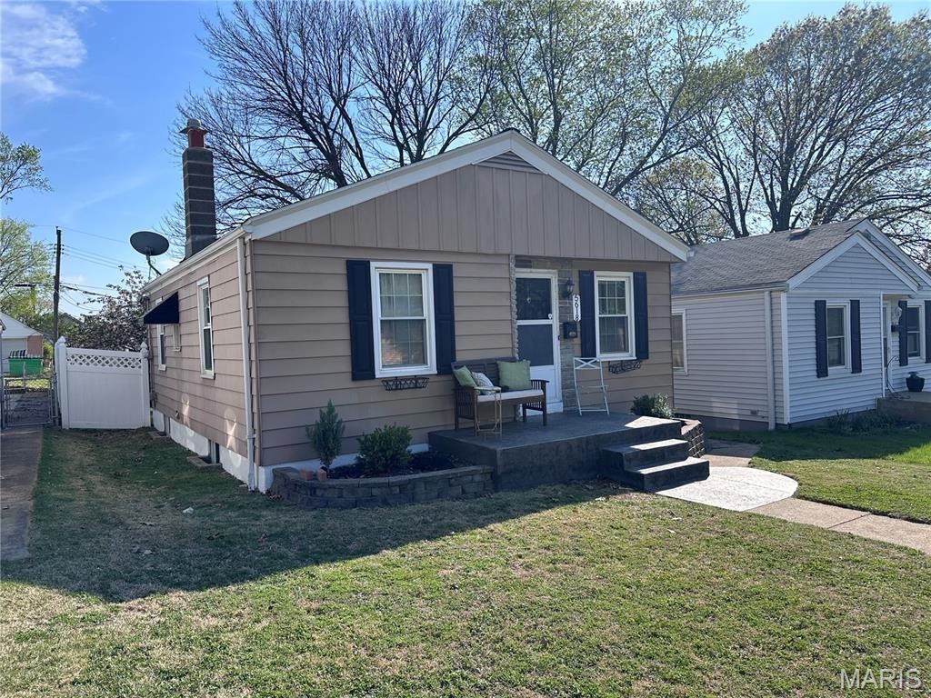 Photo of 5618 Fyler Avenue, St Louis, MO 63139 (MLS # 26020850)