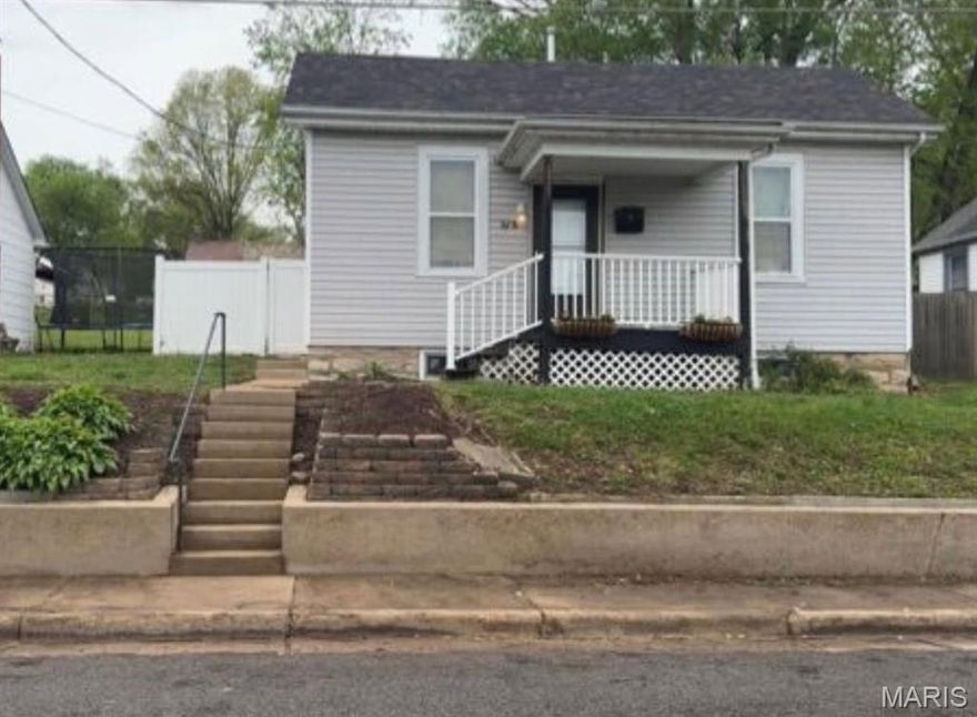 This charming 2-bedroom, 1-bath bungalow is ready to impress! Thoughtfully updated inside and out in recent years, the home offers low-maintenance vinyl siding and a fresh, welcoming feel throughout.

Step into the spacious living room, perfect for both relaxing and entertaining guests. The large eat-in kitchen features new and classic cabinetry, an attractive backsplash, and plenty of space for everyday dining. Both bedrooms are conveniently located near the main living areas, and the full bath has been tastefully updated.

A generous laundry/mud room provides added functionality and leads out to the backyard. You’ll also appreciate the 2-car detached garage with easy alley access.

Ideally located just moments from historic downtown Washington, this home blends comfort, convenience, and charm. Private showings will begin after the public open house on Saturday April 11, 2026 from 1-4pm—schedule your appointment today!