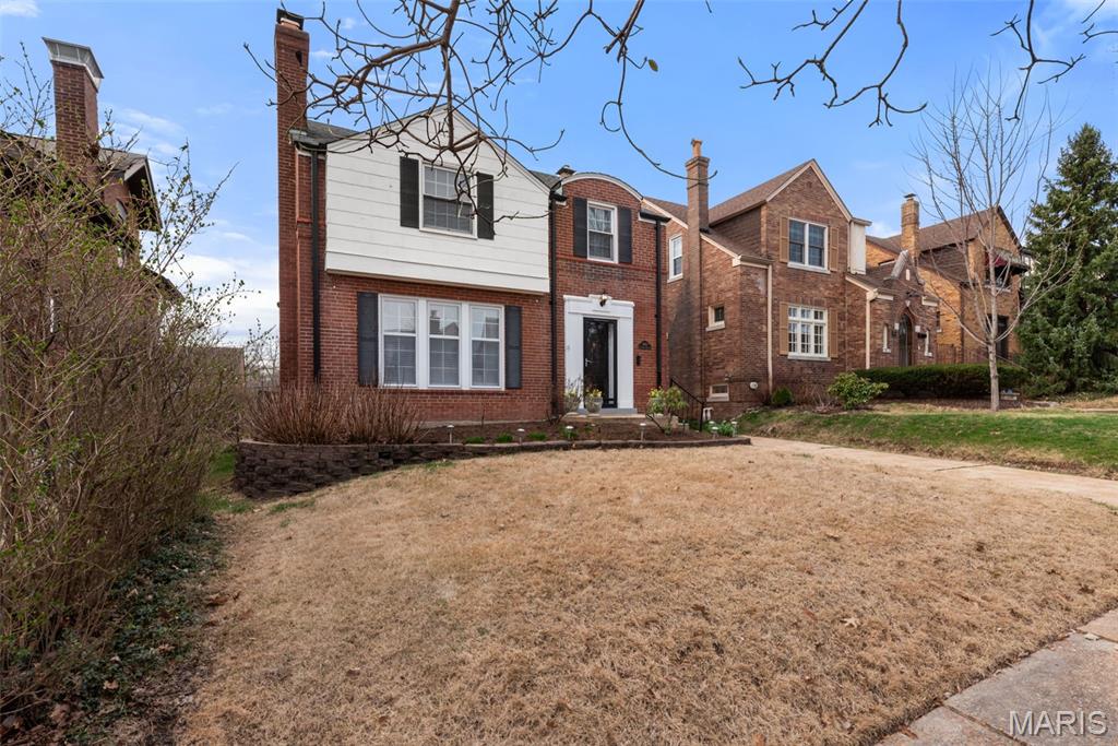 University Terrace - Residential