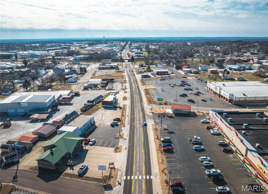 McIntosh - Commercial Sale