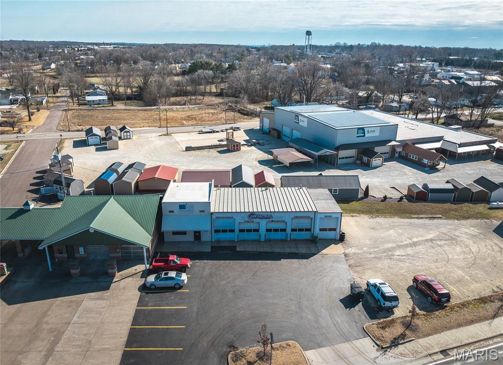 McIntosh - Commercial Sale