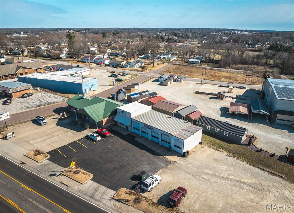 McIntosh - Commercial Sale