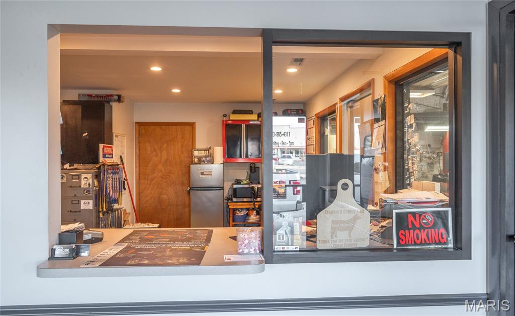 McIntosh - Commercial Sale