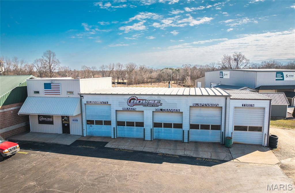 McIntosh - Commercial Sale