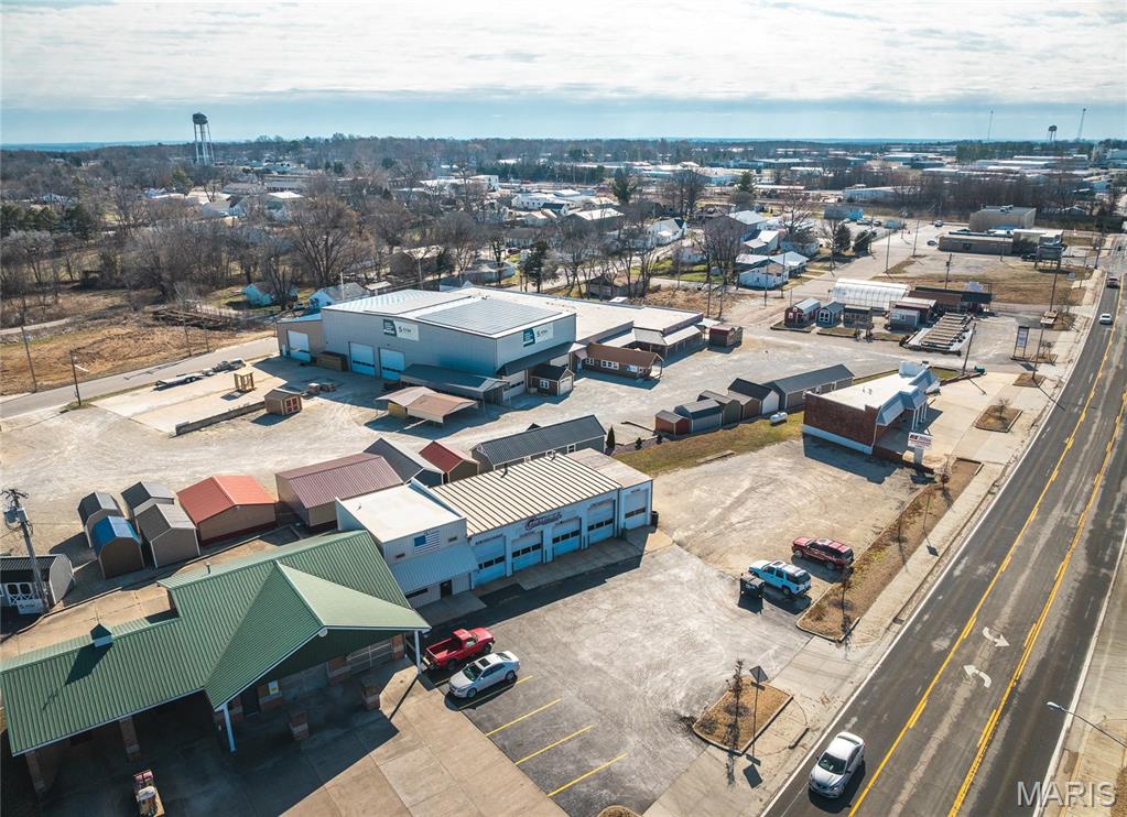 McIntosh - Commercial Sale