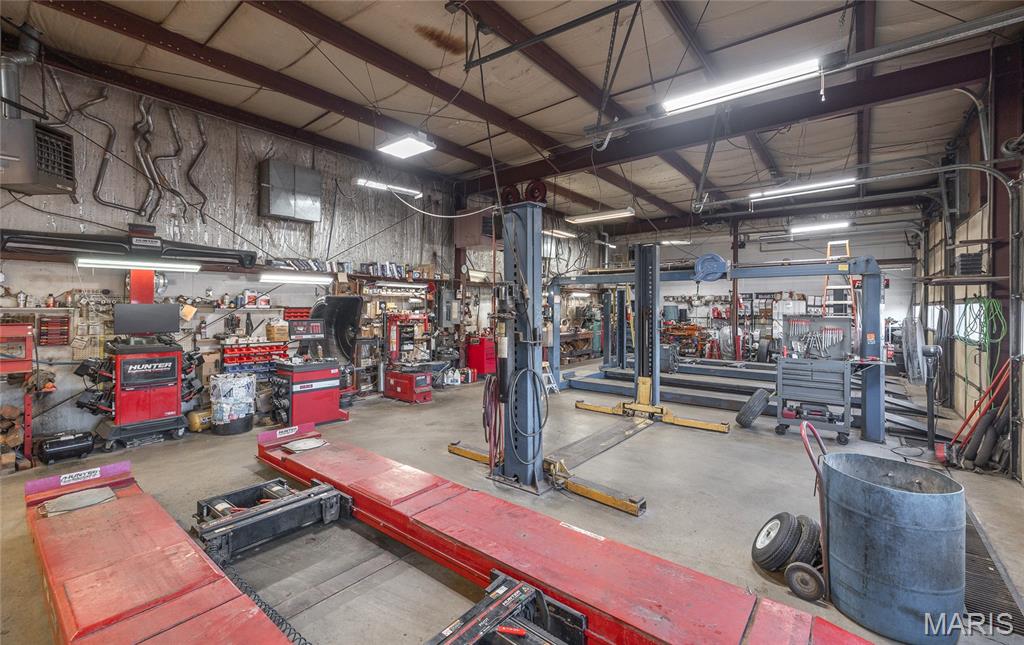 McIntosh - Commercial Sale