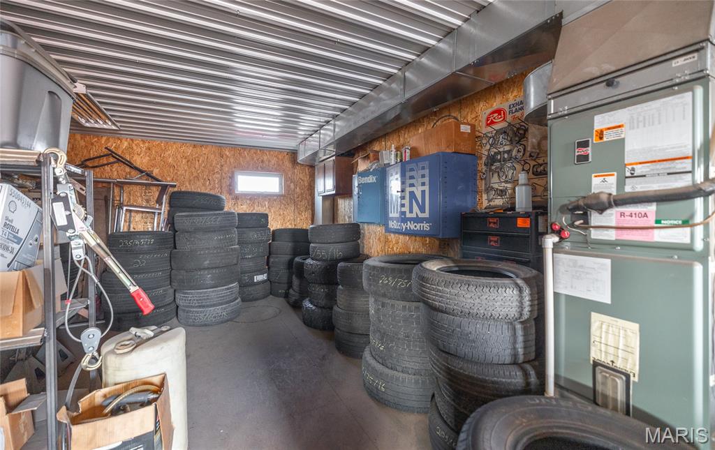 McIntosh - Commercial Sale