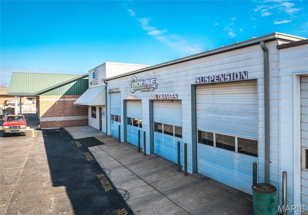 McIntosh - Commercial Sale