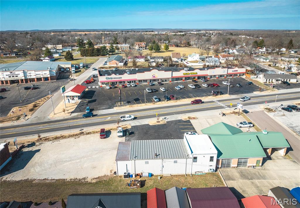 McIntosh - Commercial Sale