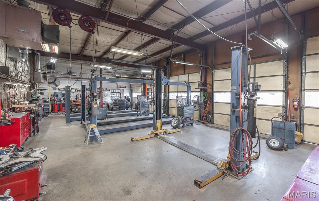 McIntosh - Commercial Sale