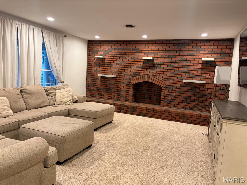 605 S Jefferson Avenue