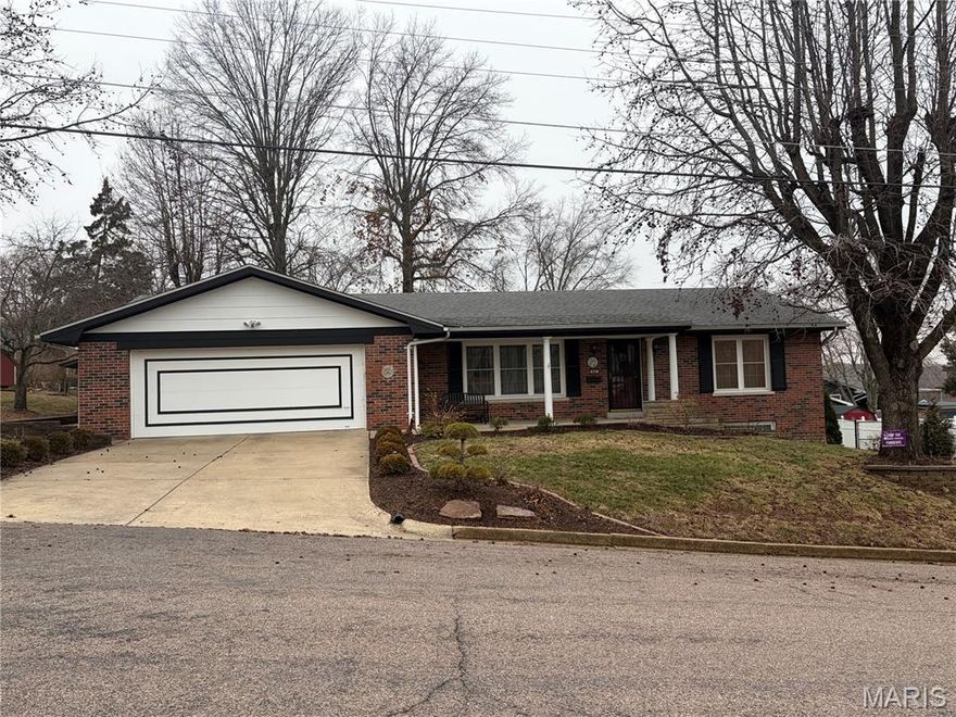 They sure don't build them like this anymore!!!  FULL BRICK ranch on a nice double lot in a great part of Union!!  Homes don't come up for sale very often in this area of town.  4 bedroom, 3 bath, large rooms, wonderful living room with a beautiful full masonry accent wall, chef's dream kitchen featuring loads of white custom cabinets, wall oven, cooktop stove in the large kitchen island, large skylight, bright dining area with recessed lighting, cozy hearth room with a gas fireplace, walk out to huge enclosed sunroom with a built in brick grill.  The 2 main floor bedrooms are nice sized.  Lower level has 2 additional bedrooms, mud room, recreation room with additional fireplace.  3rd full bathroom in lower level.  Walk up to the fenced in backyard.  18 x 13 full brick shed.  Oversized attached garage with built in shelving.  Super nice home in a great location.  This one won't last!!  Call today!