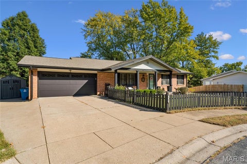 Tiny photo for 2700 Brookridge Lane, St Charles, MO 63301 (MLS # 26065603)