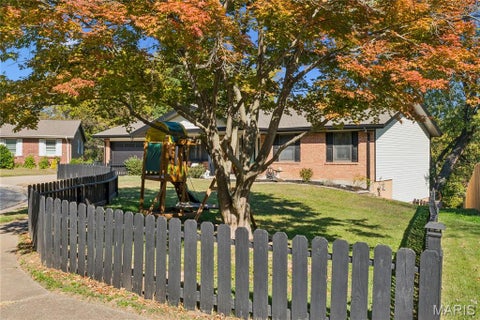 Tiny photo for 2700 Brookridge Lane, St Charles, MO 63301 (MLS # 26065603)