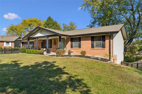 Tiny photo for 2700 Brookridge Lane, St Charles, MO 63301 (MLS # 26065603)