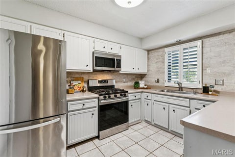 Tiny photo for 2700 Brookridge Lane, St Charles, MO 63301 (MLS # 26065603)