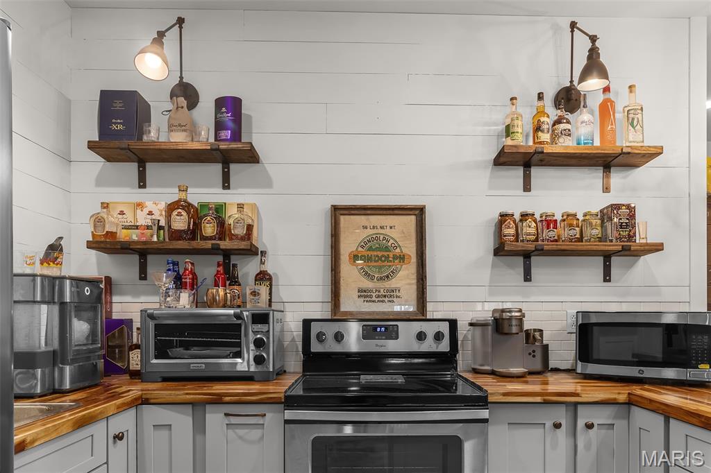 Greystone Rdg Estates - Residential